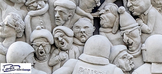Szene auf der Skulptur von Peter Lenk Szene auf der Skulptur von Peter Lenk