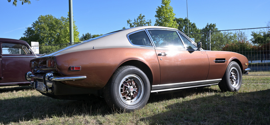 Aston Martin V8 bei den Classic Days 2022 Aston Martin V8 bei den Classic Days 2022