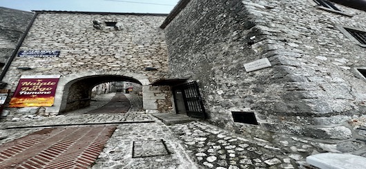 Porta Romana - Fumone (Frosinone)