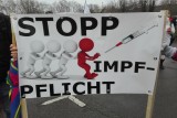Plakat gegen Impfpflicht.