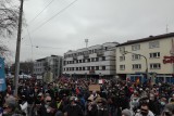 Protestzug auf dem Weg zum SWR.