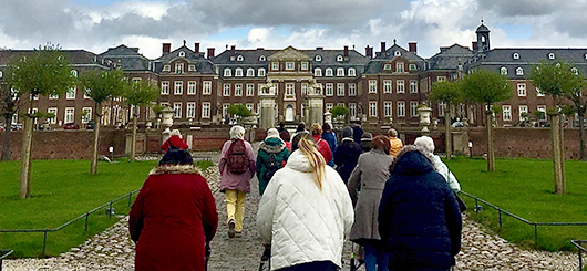 Senioren erkunden Schloss Nordkirchen und Park