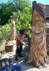 Das Kunstwerk nimmt Form an.