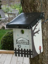 Besondere Schnappschüsse: Vogelhäuschchen mit Begrüßung