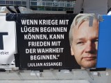 Schild am Demofahrzeug. Friedensdemo. Frankfurt am Main, 29.06.24