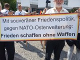 Demonstranten mit Banner, Berlin, 03.08.2024