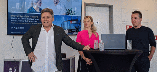 V.l.n.r.Geschäftsführer Stephan Schwenk (Radio Frankfurt), Olga Kulischow und Dr. Weidinger (Prev. Care Center)    