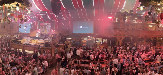 Blick ins Zelt der Wilhelmer's Schwabenwelt