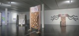 Ausstellungsansicht: "Giant" - Werke von Nadira Husain, 2024-2025